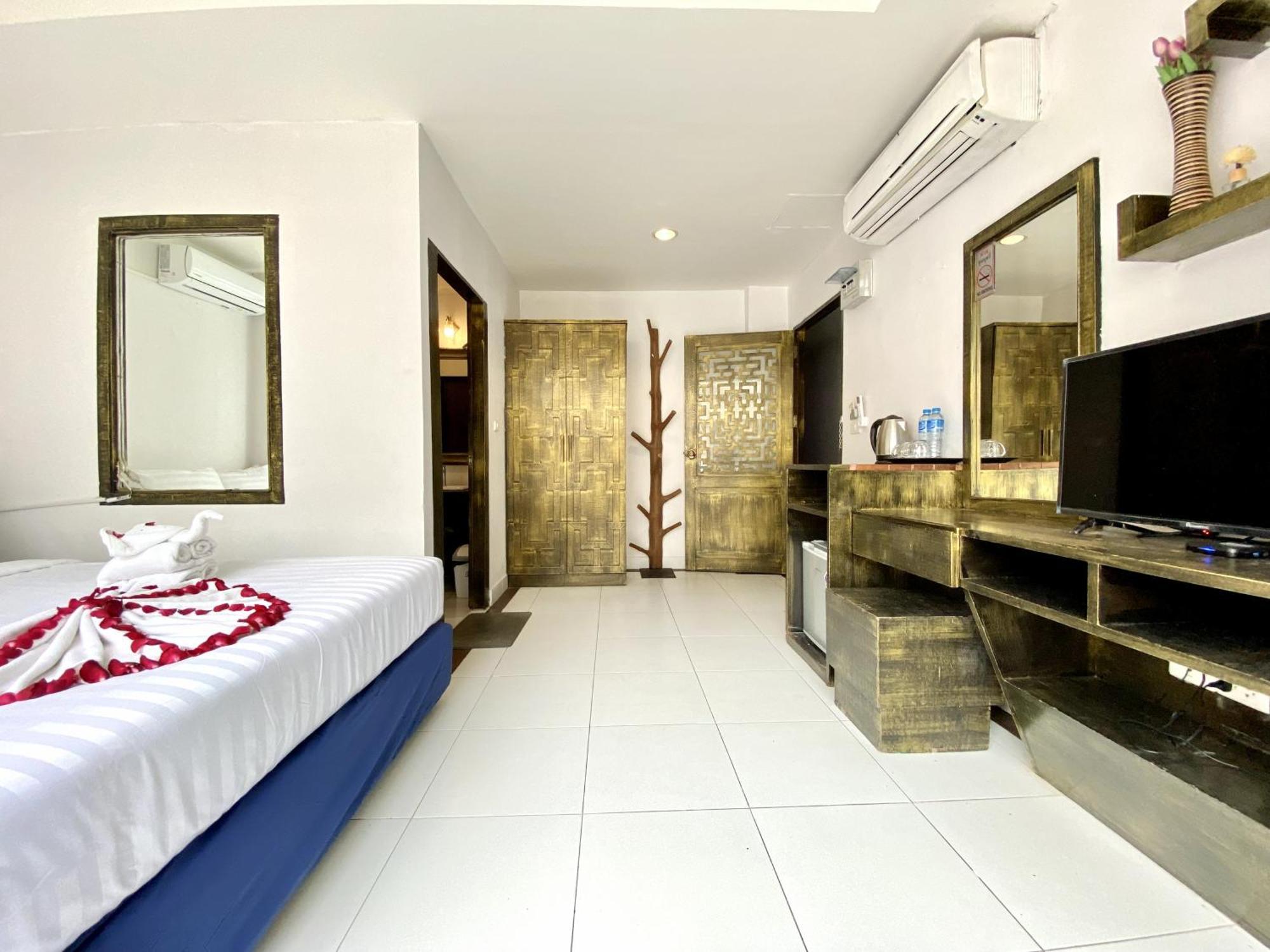Beachwalk Patong Zewnętrze zdjęcie