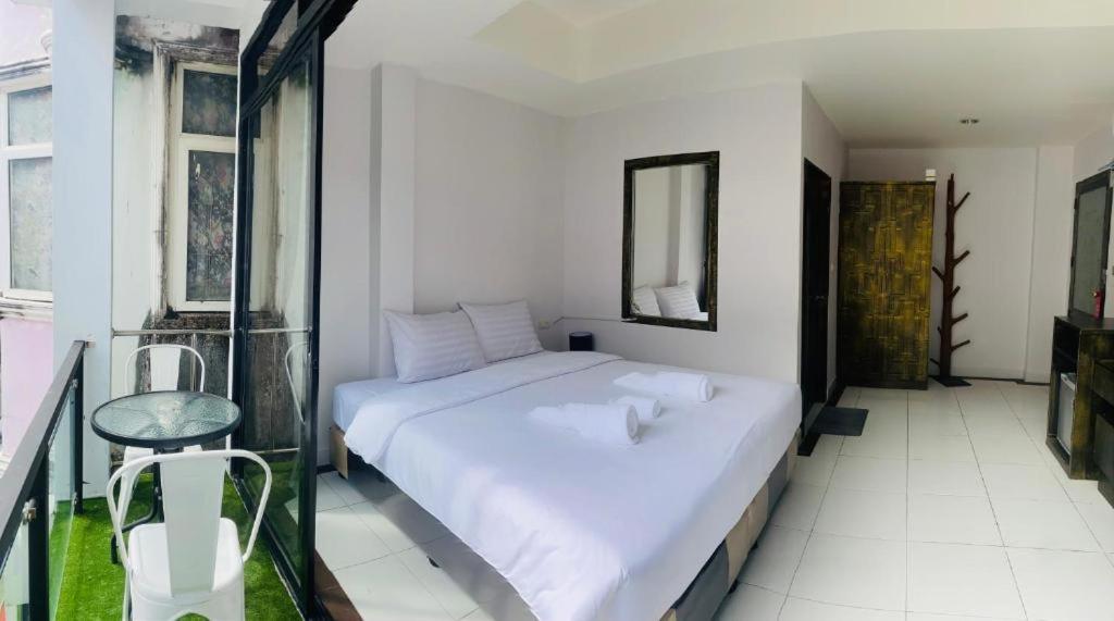 Beachwalk Patong Zewnętrze zdjęcie